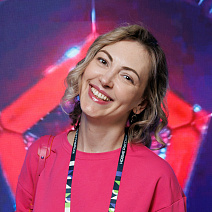 Анна Караулова